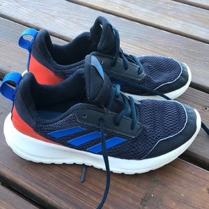 Adidas Boys size 3.5 shoes